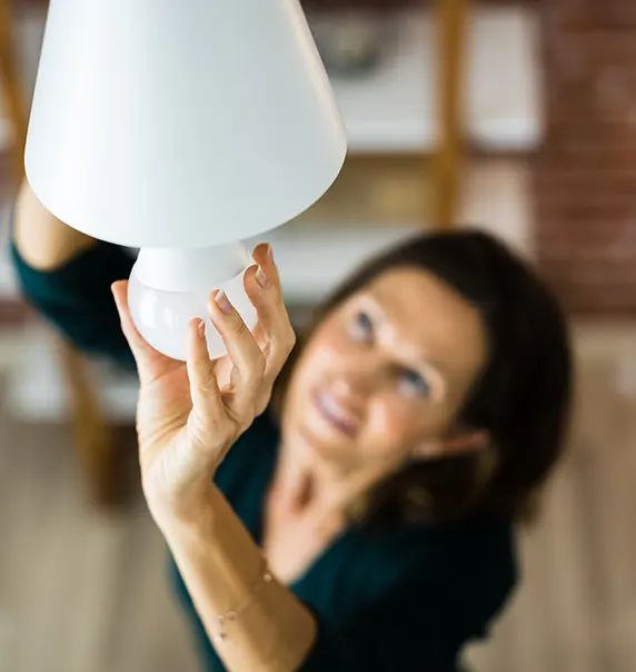 Changer une ampoule, un interrupteur